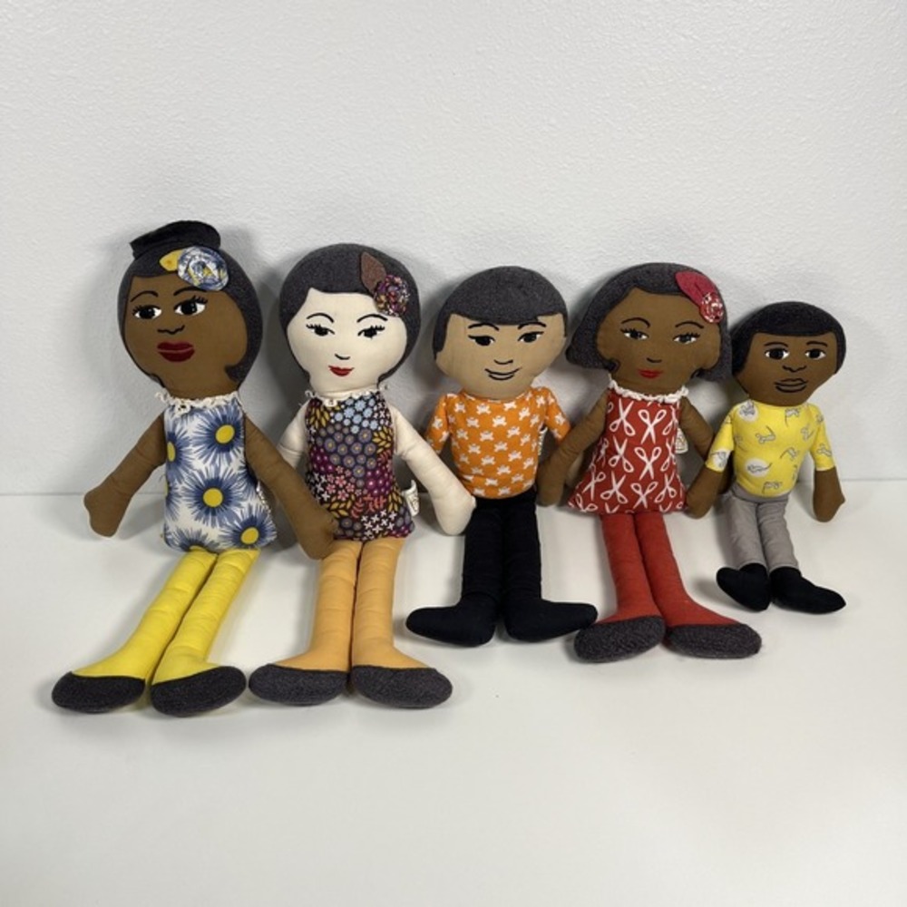 DIVERSE FAMILIES‎ Multiracial, Black, Asian, Cloth Handmade Dolls Family Of Five